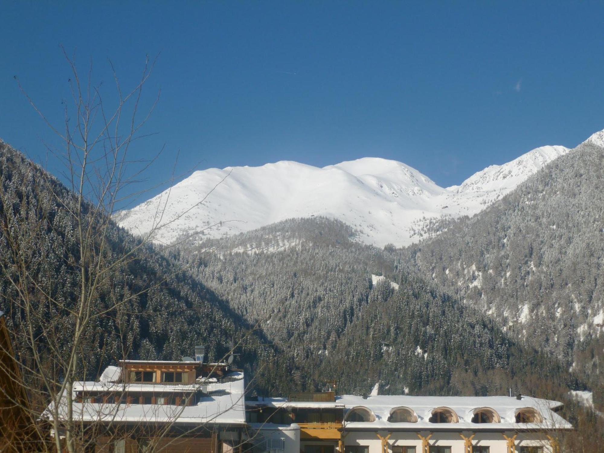 Residence Tauber Valles Εξωτερικό φωτογραφία