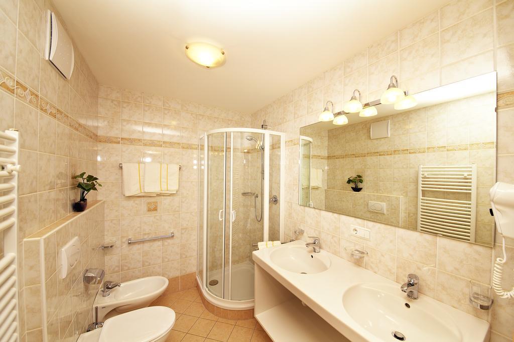 Residence Tauber Valles Εξωτερικό φωτογραφία